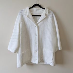 ✨ SOLD VINTAGE HANDMADE BUTTON FRONT BLAZER IN BRIGHT WHITE